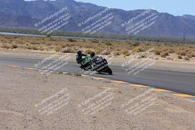 media/Oct-08-2022-SoCal Trackdays (Sat) [[1fc3beec89]]/Turn 16 Inside (1130am)/